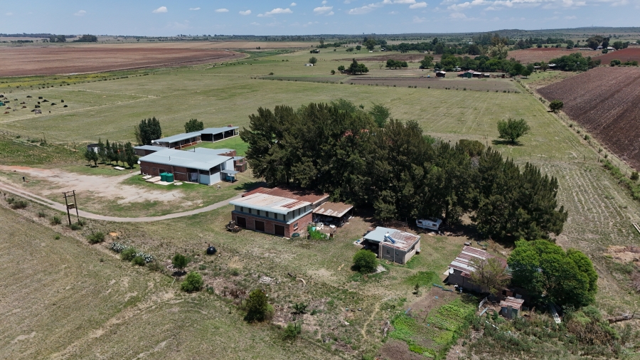 7 Bedroom Property for Sale in Harpington A H North West